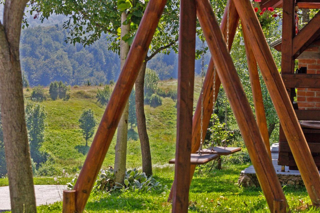 Andrea In Sertic Poljana - Haus Fuer 6 Personen Plitvicka Jezera Luaran gambar